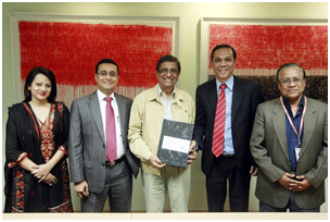 IPDC hands over a cheque to ProthomAlo Trust to support under privileged people of North Bengal